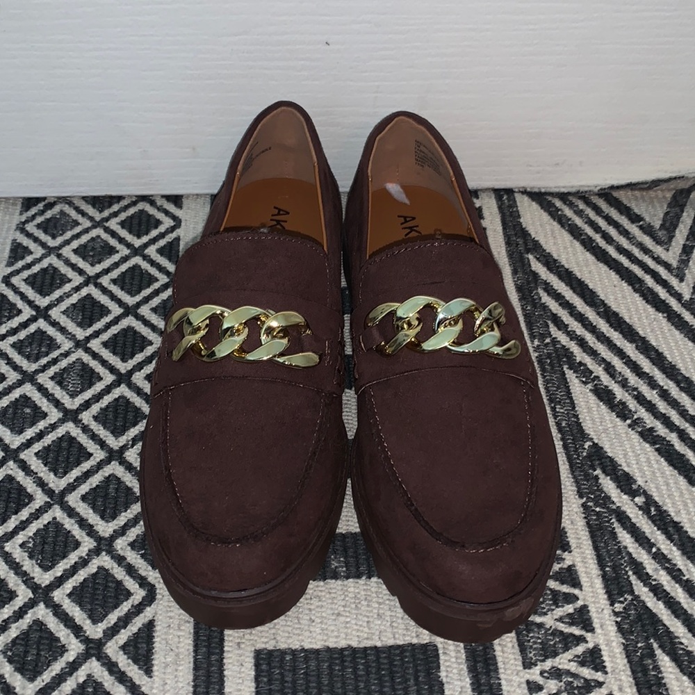 Brown chunky loafers